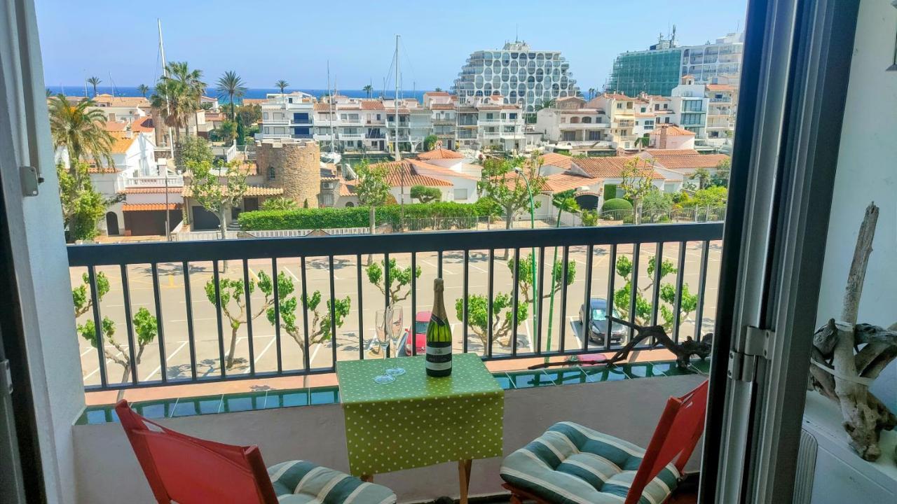 אמפוריבראבה Summer Breeze Apartment מראה חיצוני תמונה
