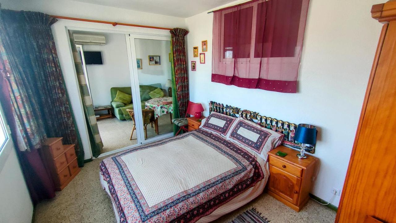 אמפוריבראבה Summer Breeze Apartment מראה חיצוני תמונה