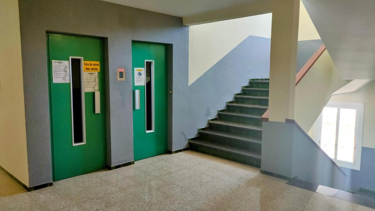 אמפוריבראבה Summer Breeze Apartment מראה חיצוני תמונה